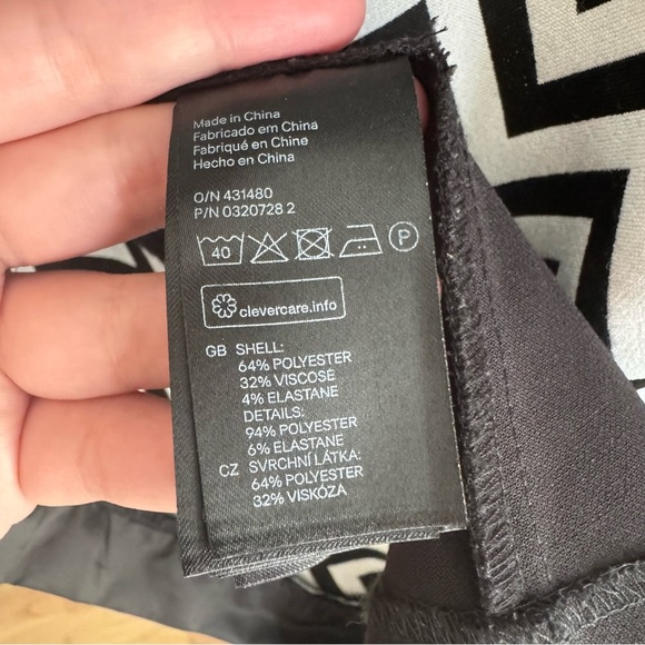 H&M Black and White Chevron Design Top and Skirt Set size 4-6 - Picture 8 of 15